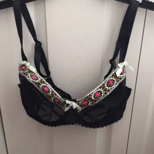 Freya bra and panty set 32DDD panty M